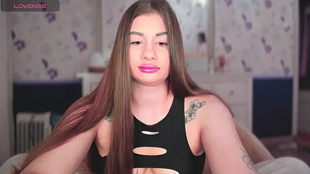 JuicyHelenX online show from 10-03-25, 04:37