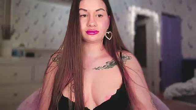 JuicyHelenX online show from 10-21-25, 03:24