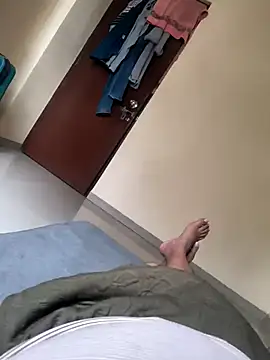 rajstrip12650 online show from 09-14-25, 09:52