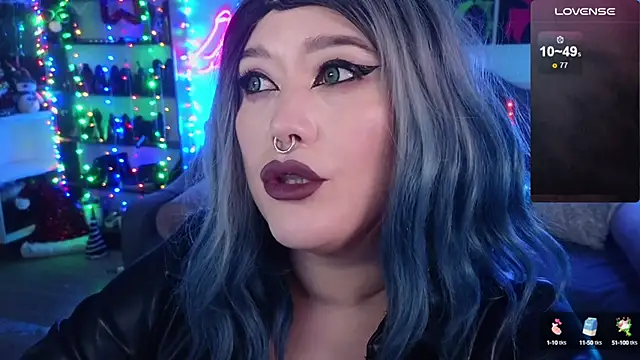 wickedxqueen online show from 12-18-24, 05:04