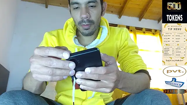JohanyLatino online show from 05-18-26, 07:09