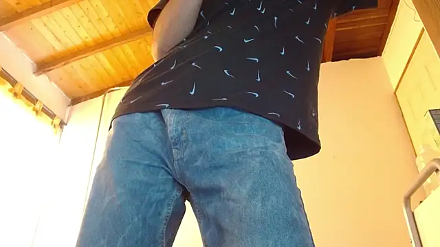 JohanyLatino online show from 06-16-26, 09:17