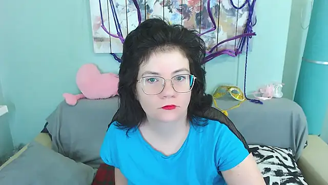 Snapshot of EverlyRays chatting on 12-07-24, 09:55 EverlyRays online show from 12-07-24, 09:55