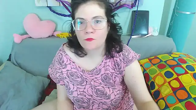 Snapshot of EverlyRays chatting on 12-20-24, 08:12 EverlyRays online show from 12-20-24, 08:12