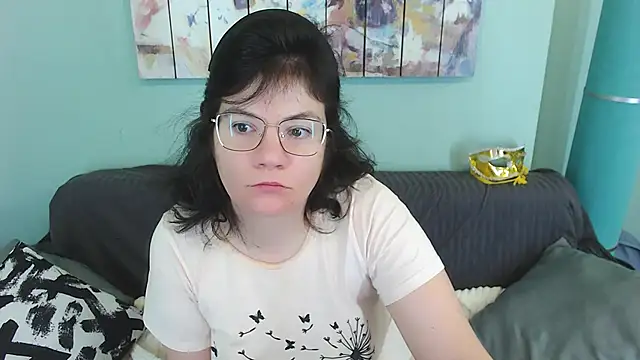 Snapshot of EverlyRays chatting on 01-26-25, 08:03 EverlyRays online show from 01-26-25, 08:03