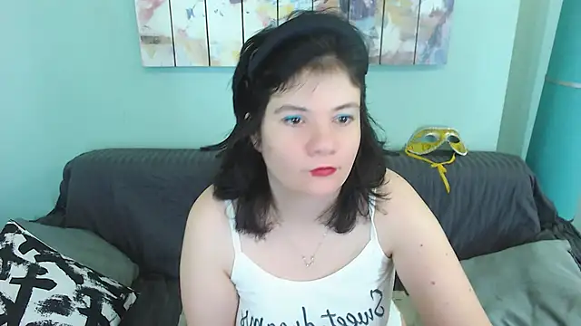 Snapshot of EverlyRays chatting on 02-05-25, 04:14 EverlyRays online show from 02-05-25, 04:14