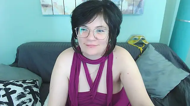 Snapshot of EverlyRays chatting on 02-11-25, 05:50 EverlyRays online show from 02-11-25, 05:50