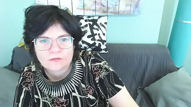 Snapshot of EverlyRays chatting on 03-06-25, 07:14 EverlyRays online show from 03-06-25, 07:14