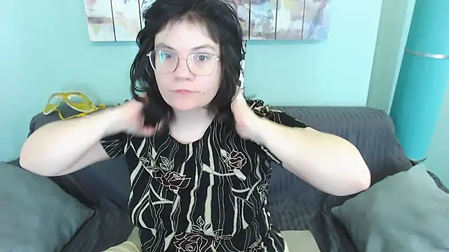 Snapshot of EverlyRays chatting on 03-07-25, 05:18 EverlyRays online show from 03-07-25, 05:18