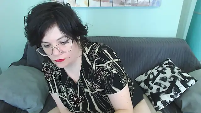 Snapshot of EverlyRays chatting on 03-07-25, 06:54 EverlyRays online show from 03-07-25, 06:54