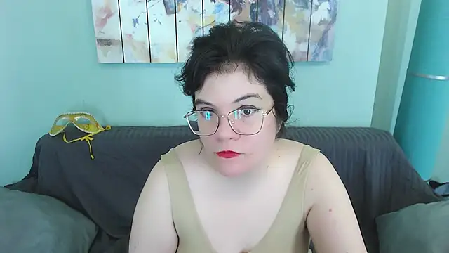 Snapshot of EverlyRays chatting on 03-17-25, 06:00 EverlyRays online show from 03-17-25, 06:00