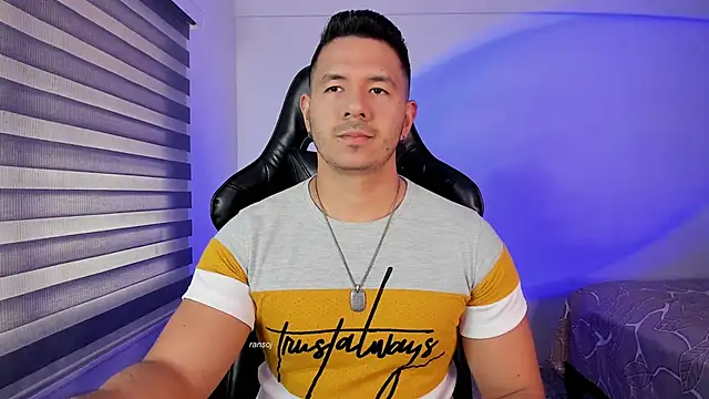 Snapshot of ransoj chatting on 11-22-25, 02:16 ransoj online show from 11-22-25, 02:16