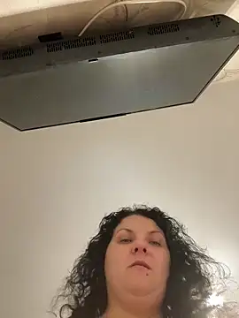 Taisia W online show from 12-17-24, 06:02