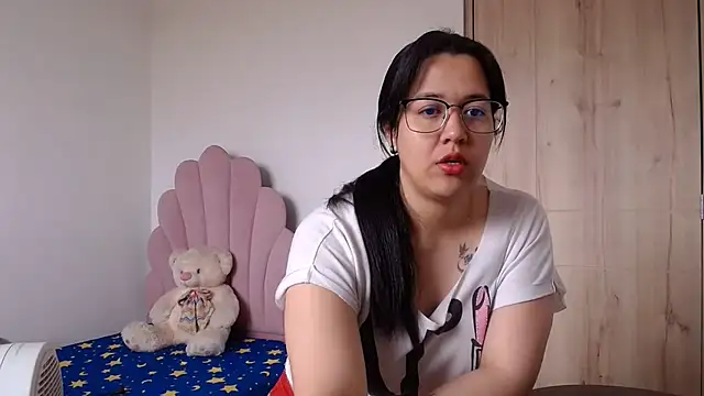 Snapshot of lady_hot2xx chatting on 08-06-26, 04:53 lady hot2xx online show from 08-06-26, 04:53