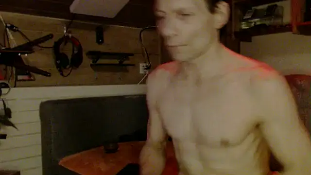 Snapshot of Cridere chatting on 12-16-25, 04:28 Cridere online show from 12-16-25, 04:28