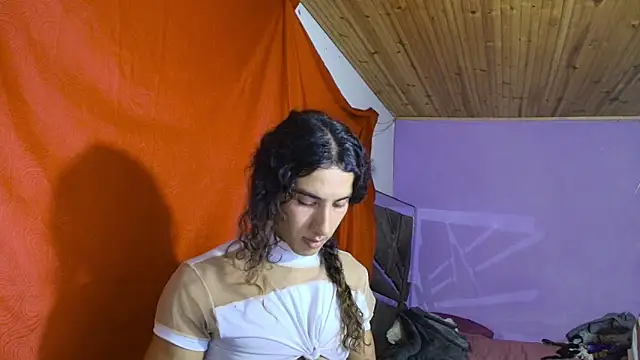 Snapshot of roxana_collins chatting on 11-07-25, 04:45 roxana collins online show from 11-07-25, 04:45