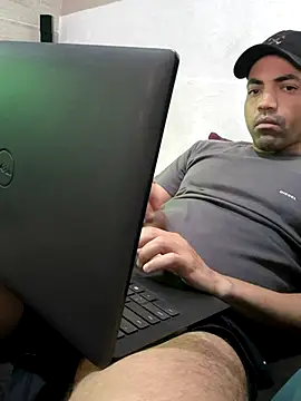 KingZilla2023 online show from 04-16-26, 07:14