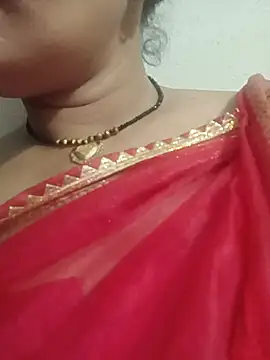 Snapshot of Riyaa-Devi chatting on 07-26-26, 02:24 Riyaa-Devi online show from 07-26-26, 02:24