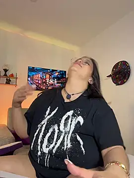 tati reyess online show from 10-26-25, 11:27