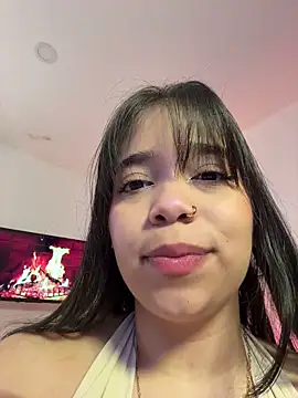 tati reyess online show from 04-07-26, 11:54