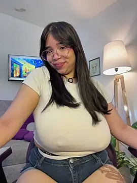 tati reyess online show from 05-20-26, 12:44