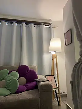 tati reyess online show from 07-18-26, 11:58