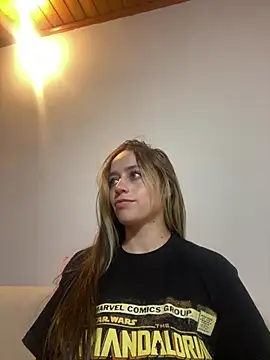 Natalia Suarez online show from 02-11-26, 11:10