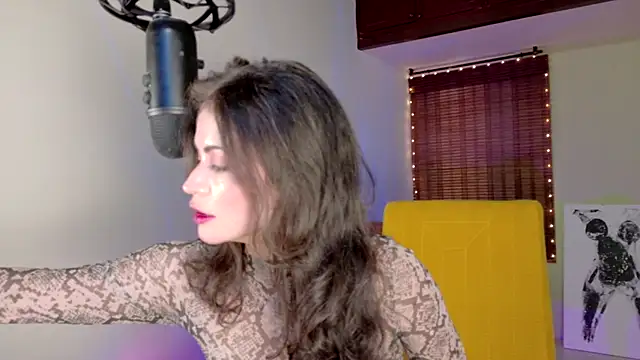 Emma  Blanco online show from 10-02-25, 04:47