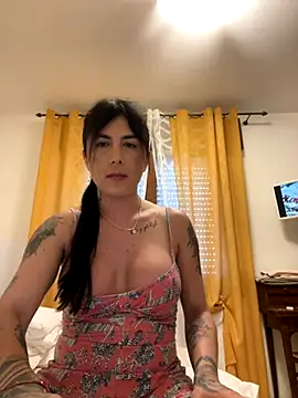 Snapshot of missdirtyhot_ chatting on 10-17-25, 08:50 missdirtyhot online show from 10-17-25, 08:50