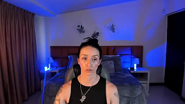 Kristen Garner online show from 11-08-25, 08:18