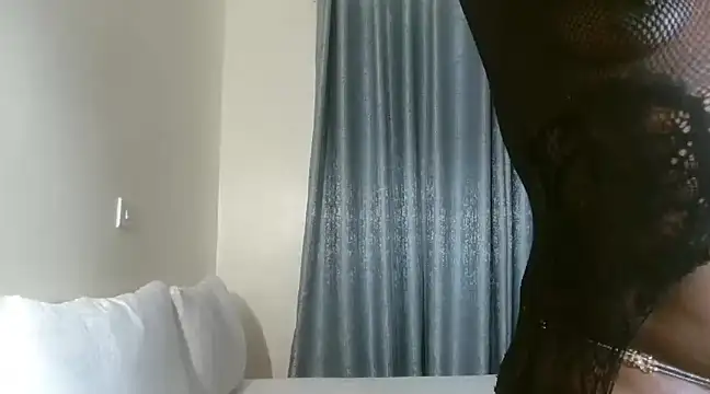 Elegant Ebony online show from 02-14-25, 10:07