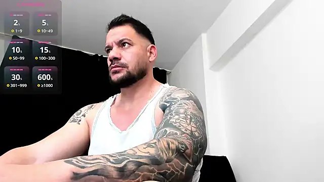 musclemonster31 online show from 12-23-25, 02:53