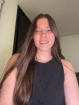 AmelieLaurent  online show from 01-11-26, 04:28