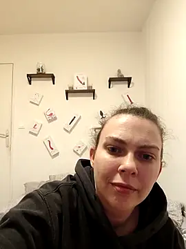 LEAsquirt91 online show from 03-03-25, 07:17