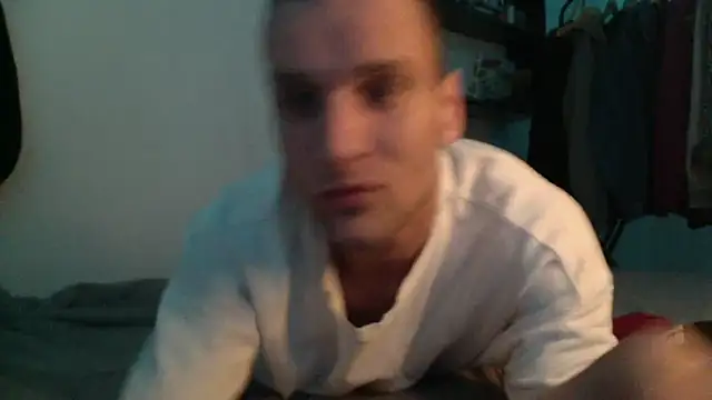 Snapshot of ETHAN_MOORE chatting on 06-05-26, 01:45 ETHAN MOORE online show from 06-05-26, 01:45
