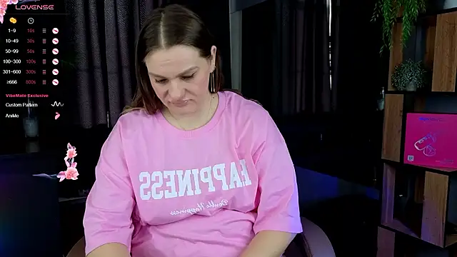 Snapshot of EndlessLustX chatting on 02-19-26, 04:41 EndlessLustX online show from 02-19-26, 04:41