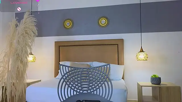 riley sierra online show from 12-24-24, 11:28