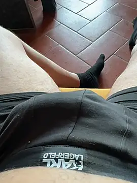Snapshot of jacky4501 chatting on 06-17-26, 11:23 jacky4501 online show from 06-17-26, 11:23