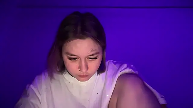 Isabel-Bailey online show from 10-30-25, 09:04