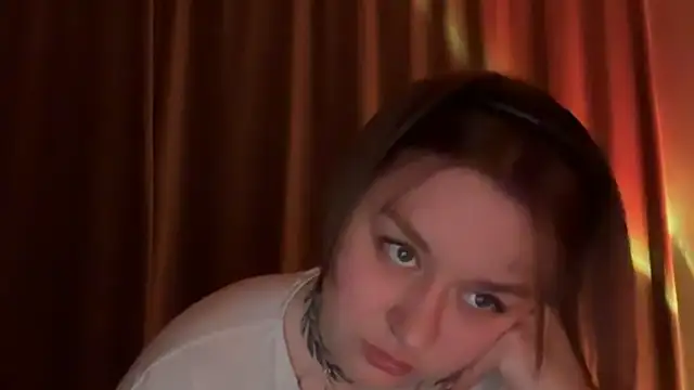 Snapshot of Isabel-Bailey chatting on 04-16-26, 08:09 Isabel-Bailey online show from 04-16-26, 08:09