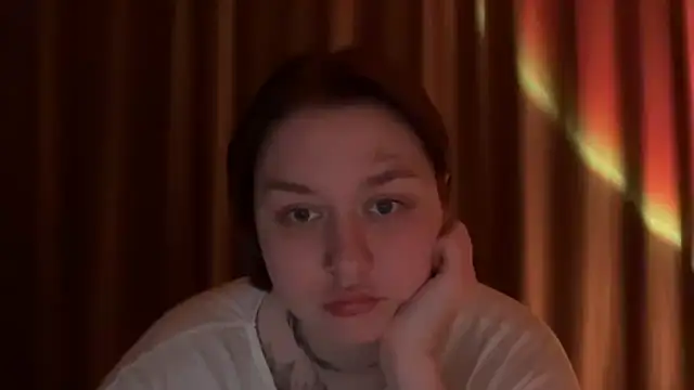 Snapshot of Isabel-Bailey chatting on 04-17-26, 08:01 Isabel-Bailey online show from 04-17-26, 08:01
