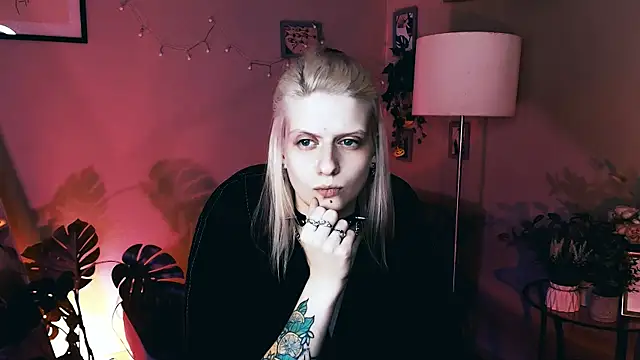 Noah ElmerX online show from 10-25-25, 09:53