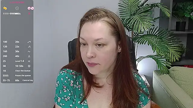 CutieGinger online show from 11-21-25, 12:37