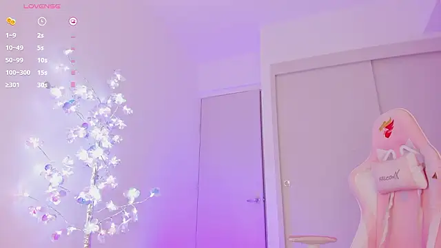 mia yourmommy online show from 03-08-26, 03:43