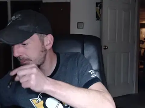 Snapshot of pensguy30 chatting on 12-11-24, 02:41 pensguy30 online show from 12-11-24, 02:41