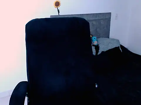 Snapshot of diana__34 chatting on 04-30-26, 11:53 diana 34 online show from 04-30-26, 11:53