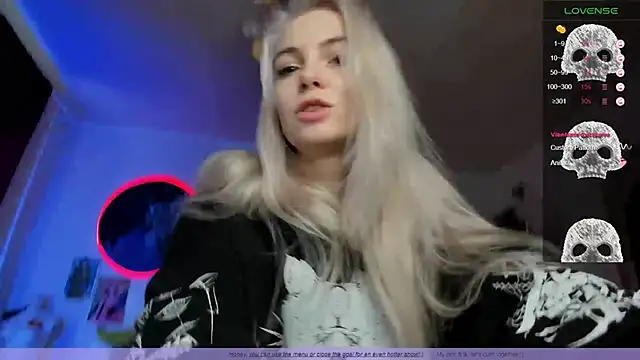 Snapshot of Fridart-house_Fortuna chatting on 09-24-25, 12:08 Fridart-house Fortuna online show from 09-24-25, 12:08