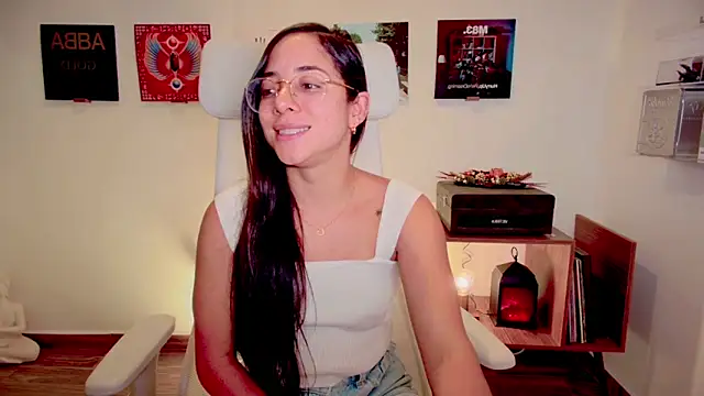 adriana  sosa  online show from 12-06-24, 02:24