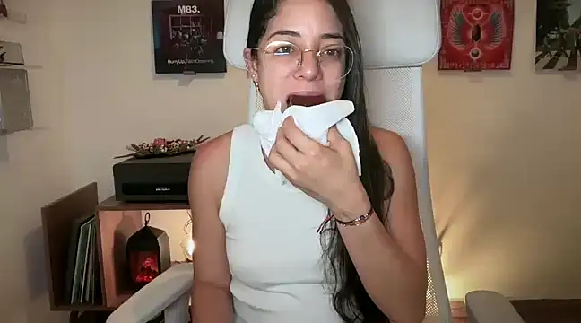 adriana  sosa  online show from 01-08-25, 11:09