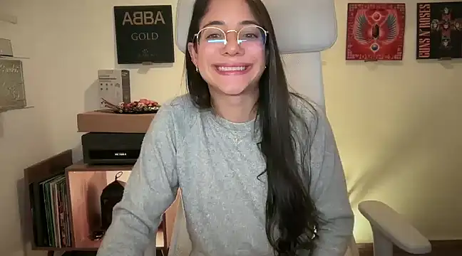 adriana  sosa  online show from 02-12-25, 11:09